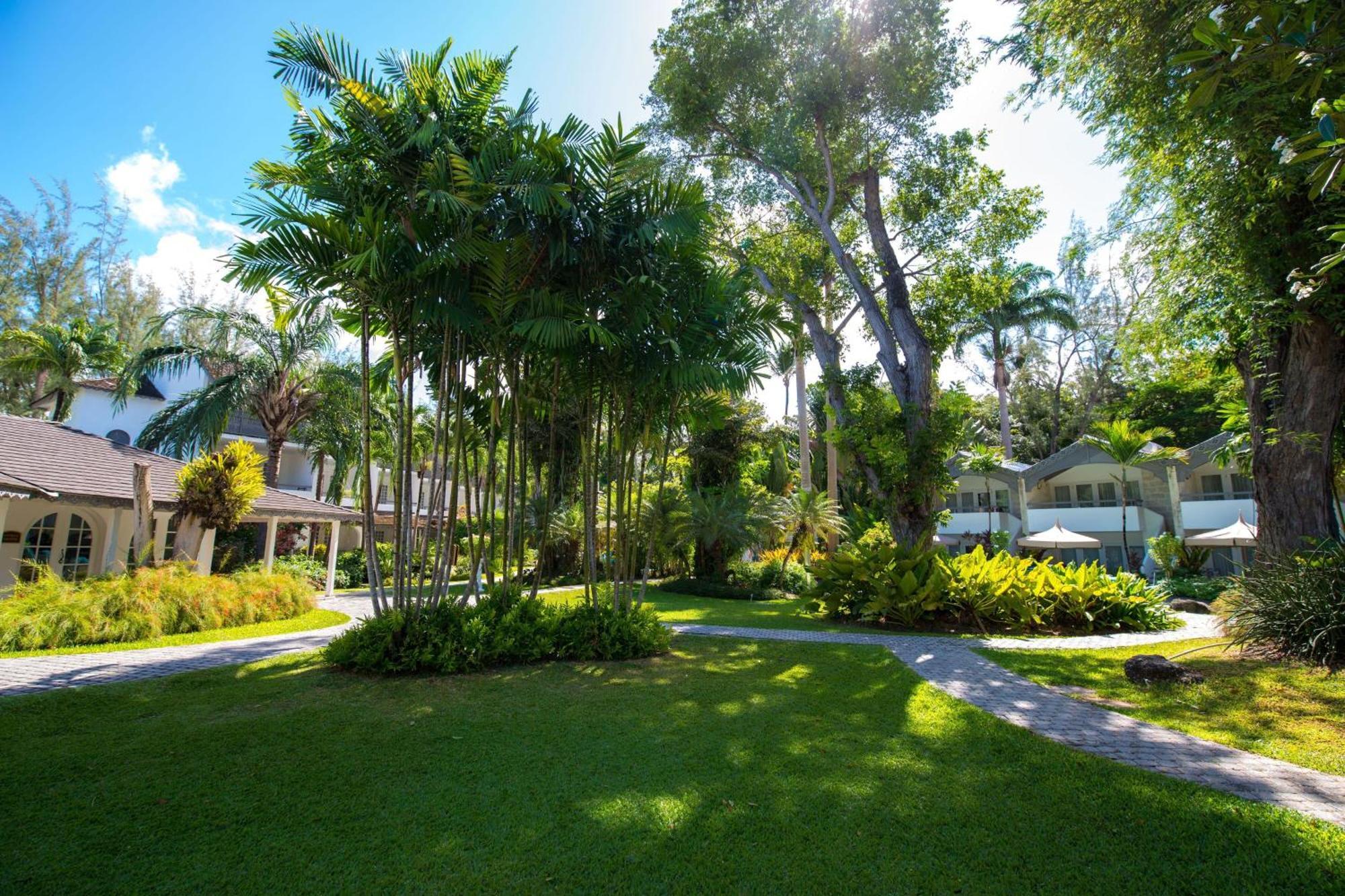 Colony Club By Elegant Hotels Saint James Exterior photo