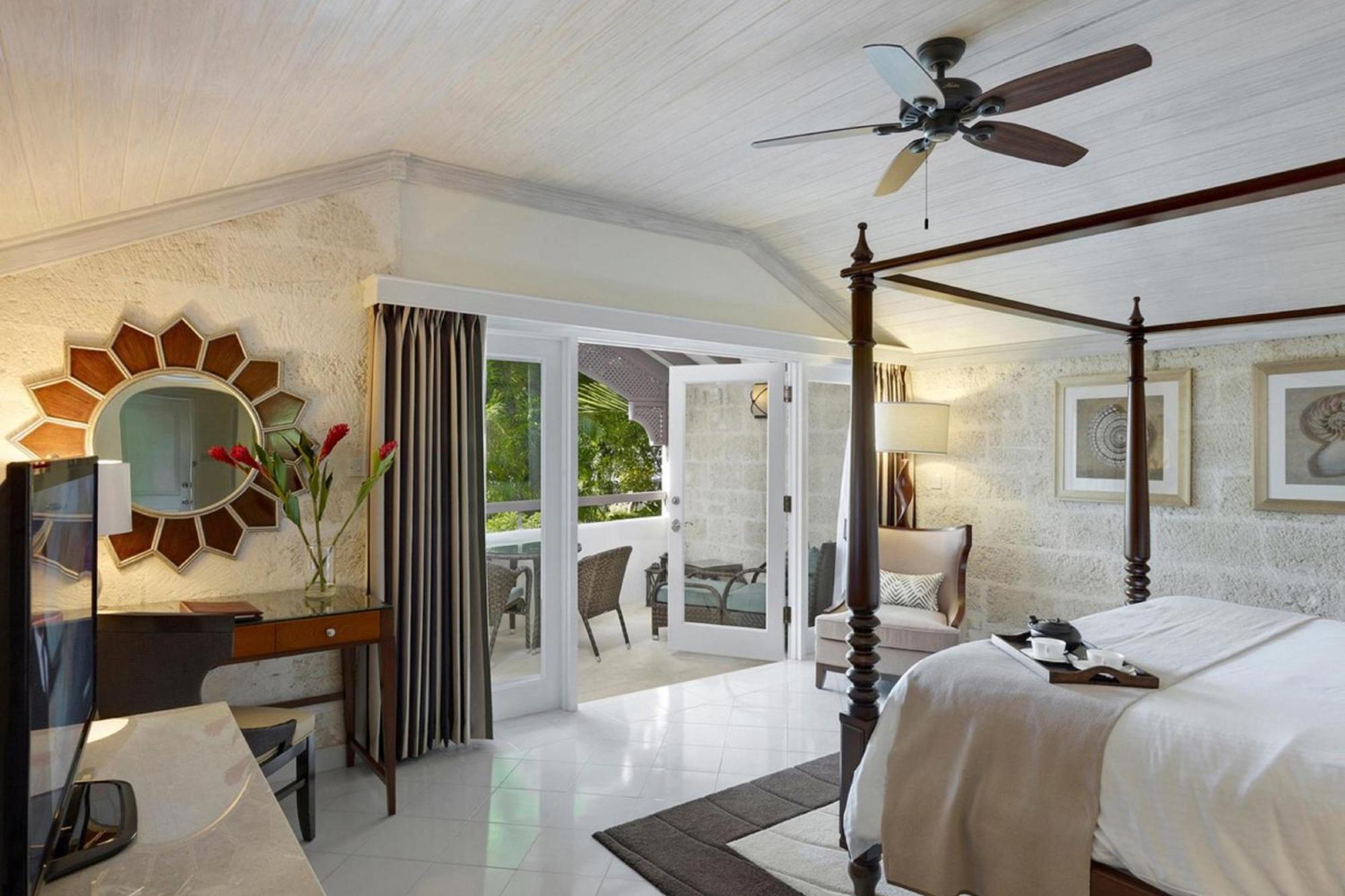 Colony Club By Elegant Hotels Saint James Exterior photo