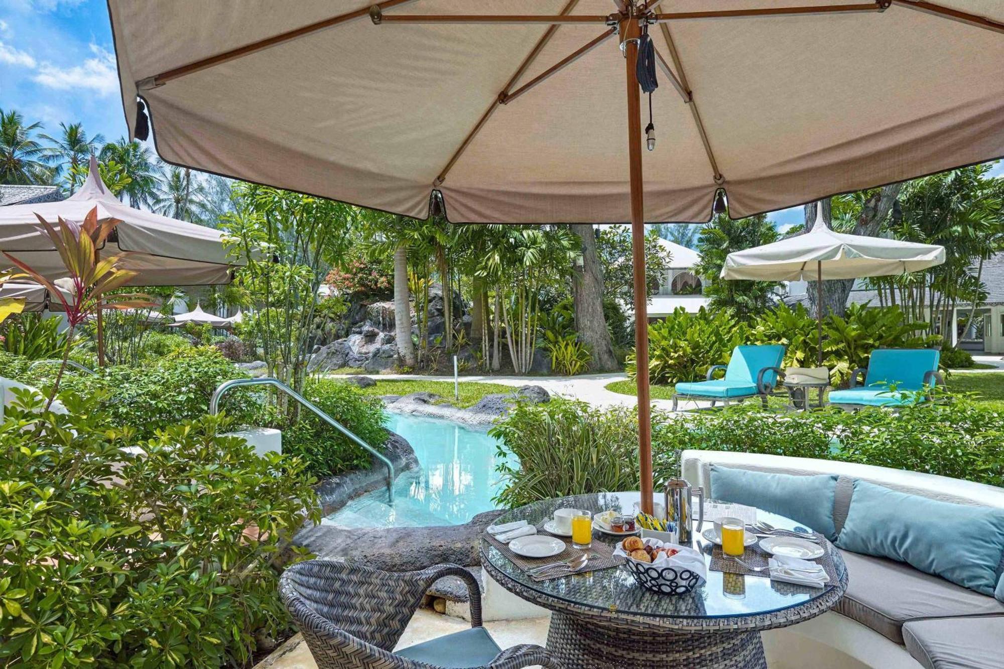 Colony Club By Elegant Hotels Saint James Exterior photo