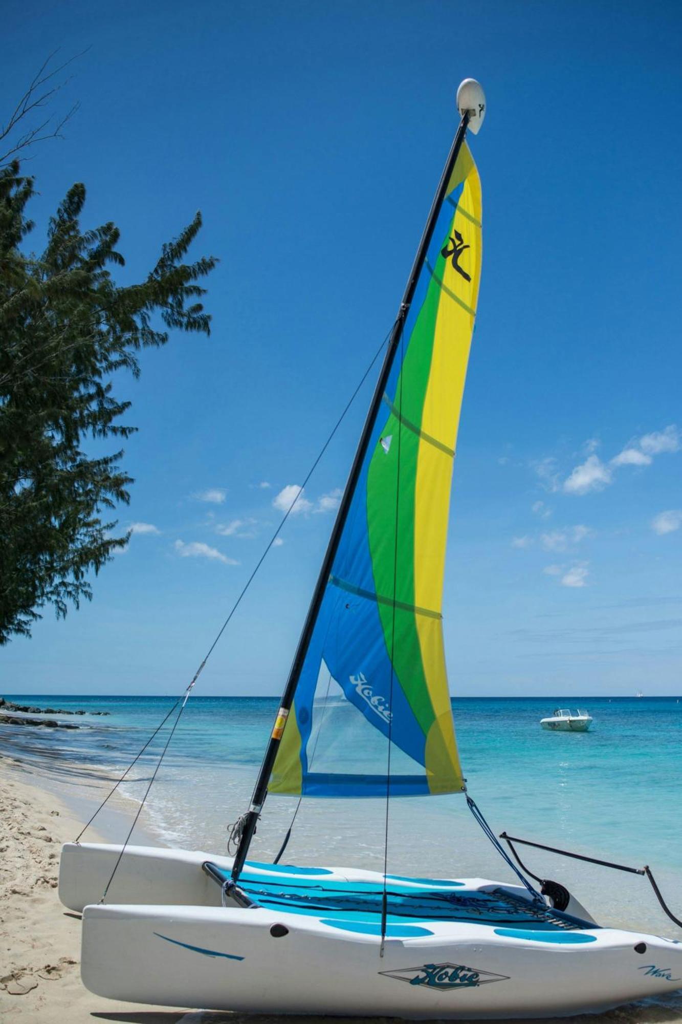 Colony Club By Elegant Hotels Saint James Exterior photo